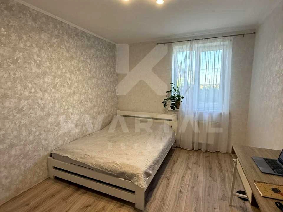 Будинок. Буча, Степова