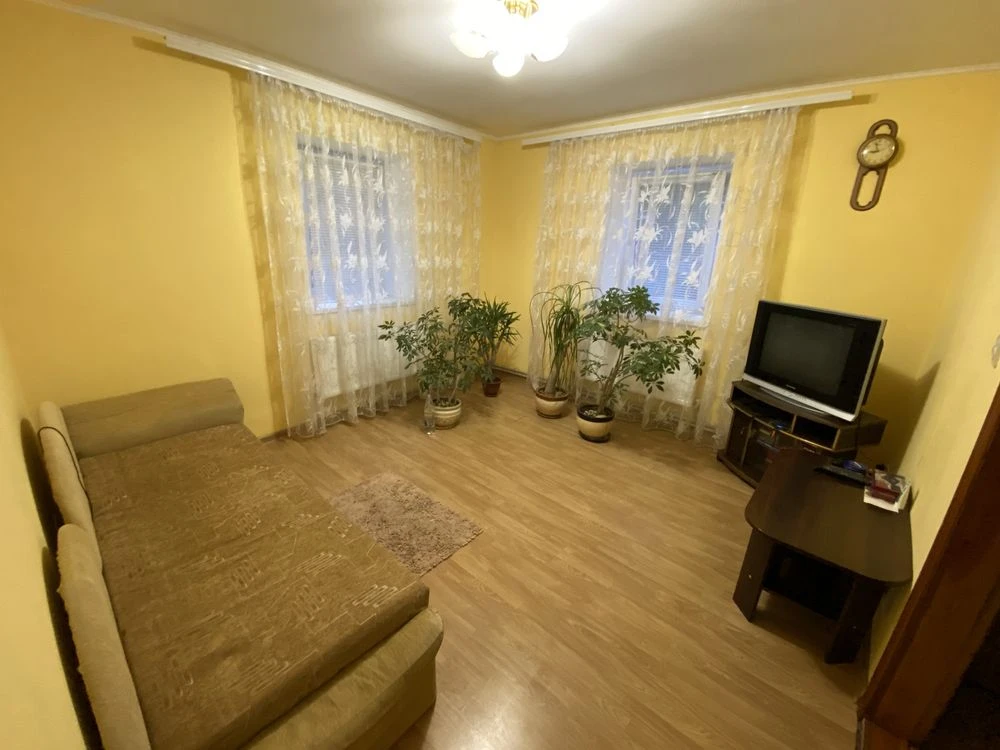 Продаж частини будинку
