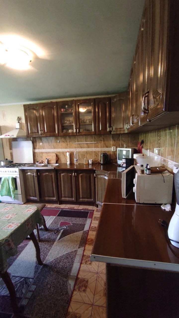 Продам частину будинку в м.Жмеринка 8808