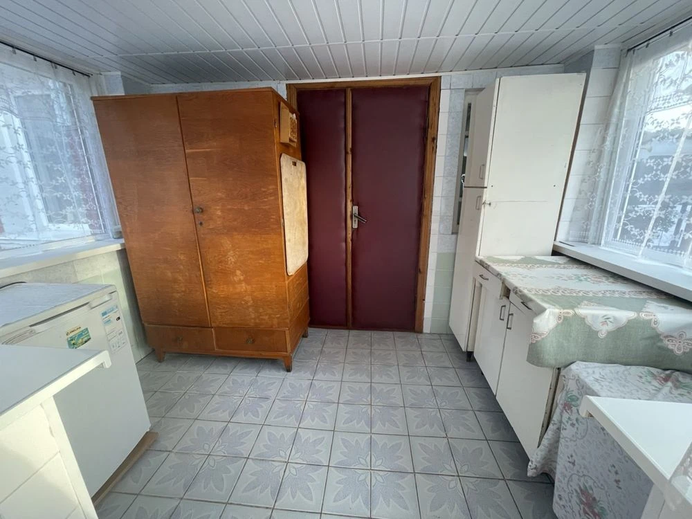 Продам житловий будинок з господарськими будівлями Жмеринка,