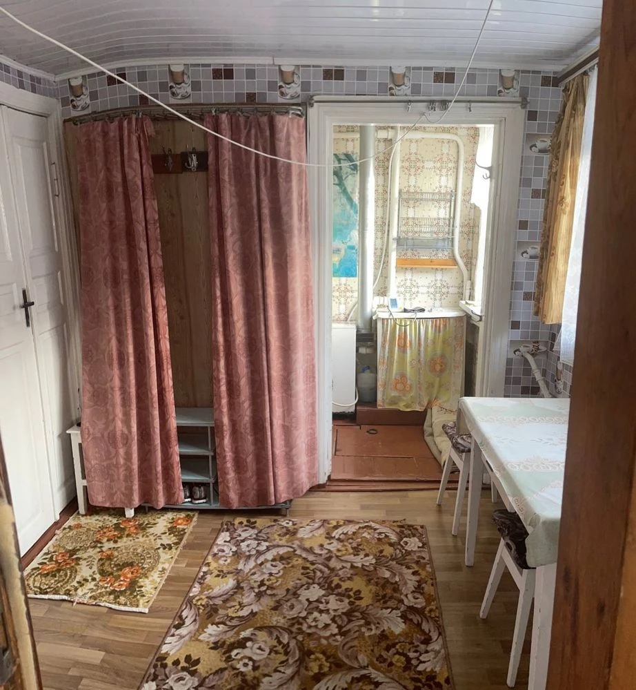Продам житловий будинок з господарськими будівлями Жмеринка,