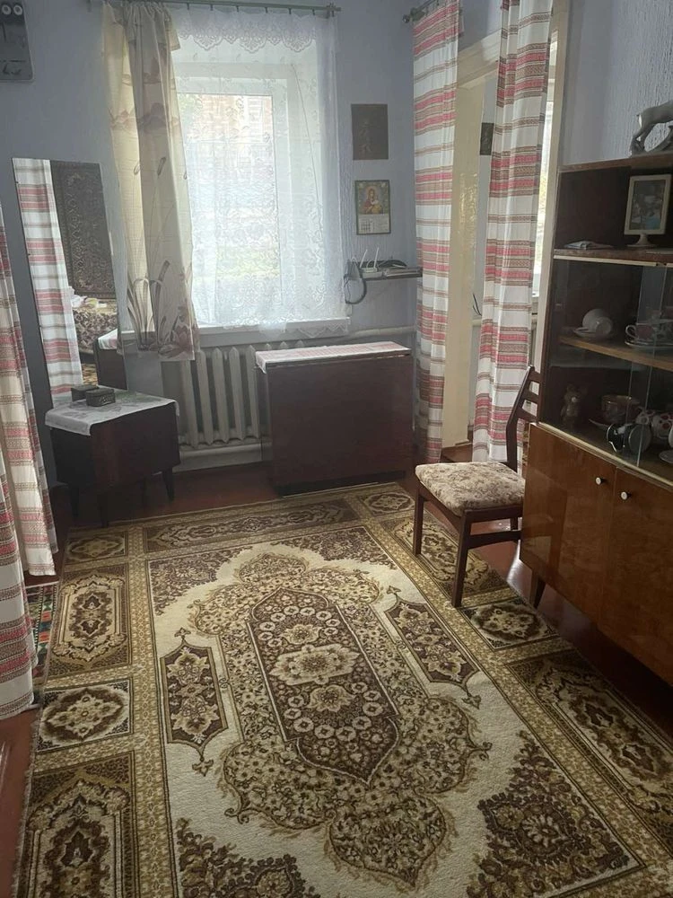 Продам житловий будинок з господарськими будівлями Жмеринка,