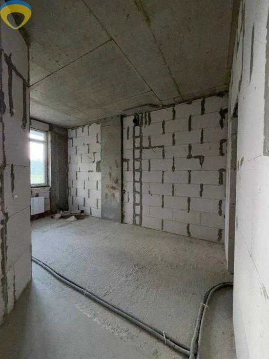В продаже 1-к квартира на первом этаже в ЖК Акварель-4, в