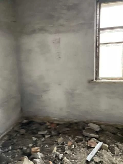 Продам будинок (без внутрішніх робіт)