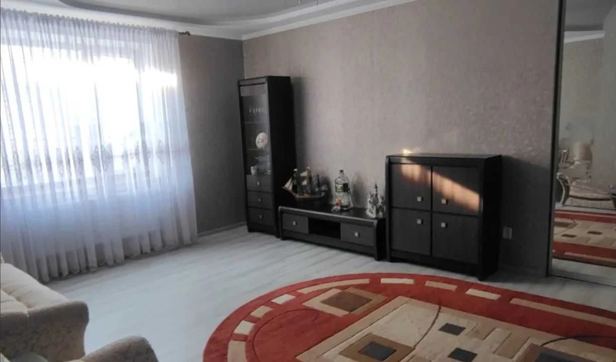 (8) Продам будинок в м. Липовець 3573