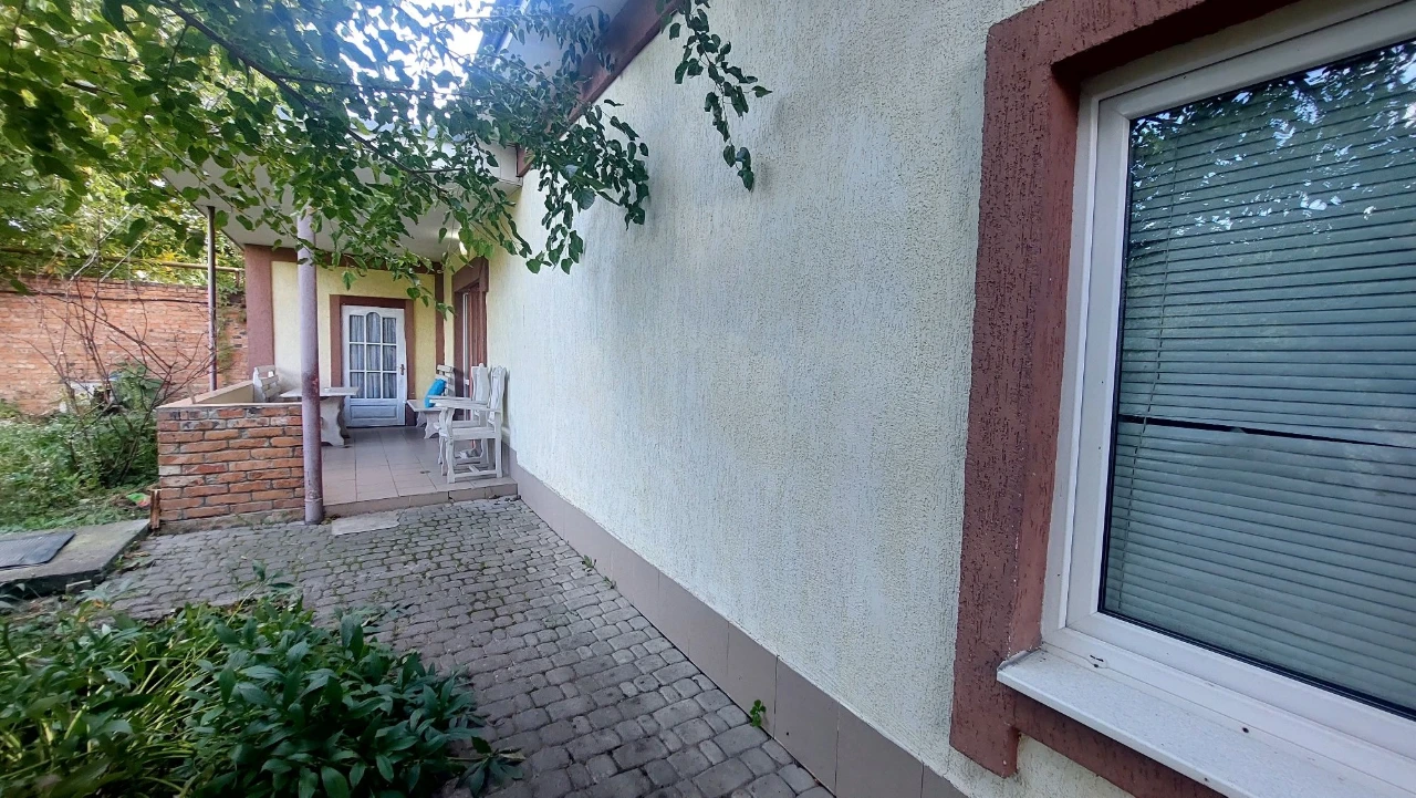 Продам будинок. Пр-т Незалежності,5а.
