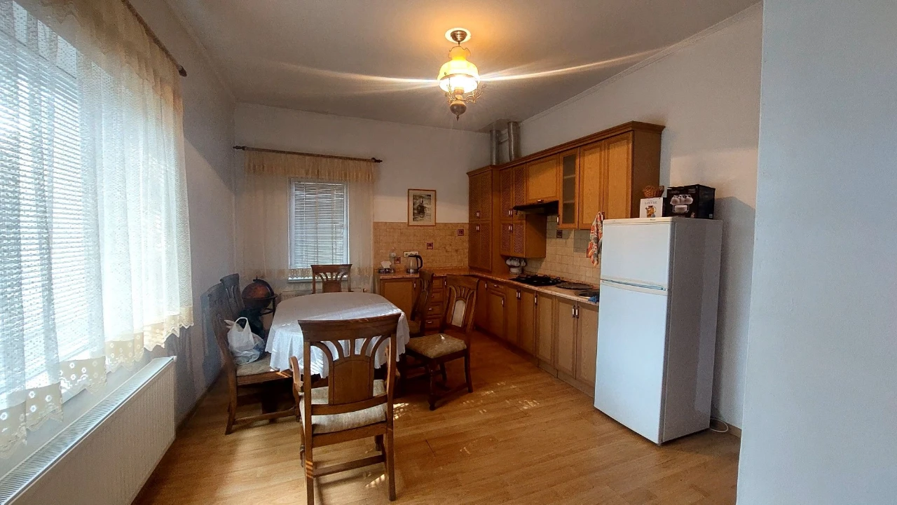 Продам будинок. Пр-т Незалежності,5а.