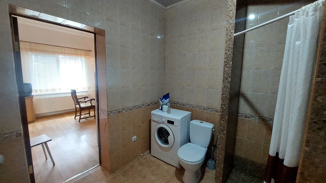 Продам будинок. Пр-т Незалежності,5а.