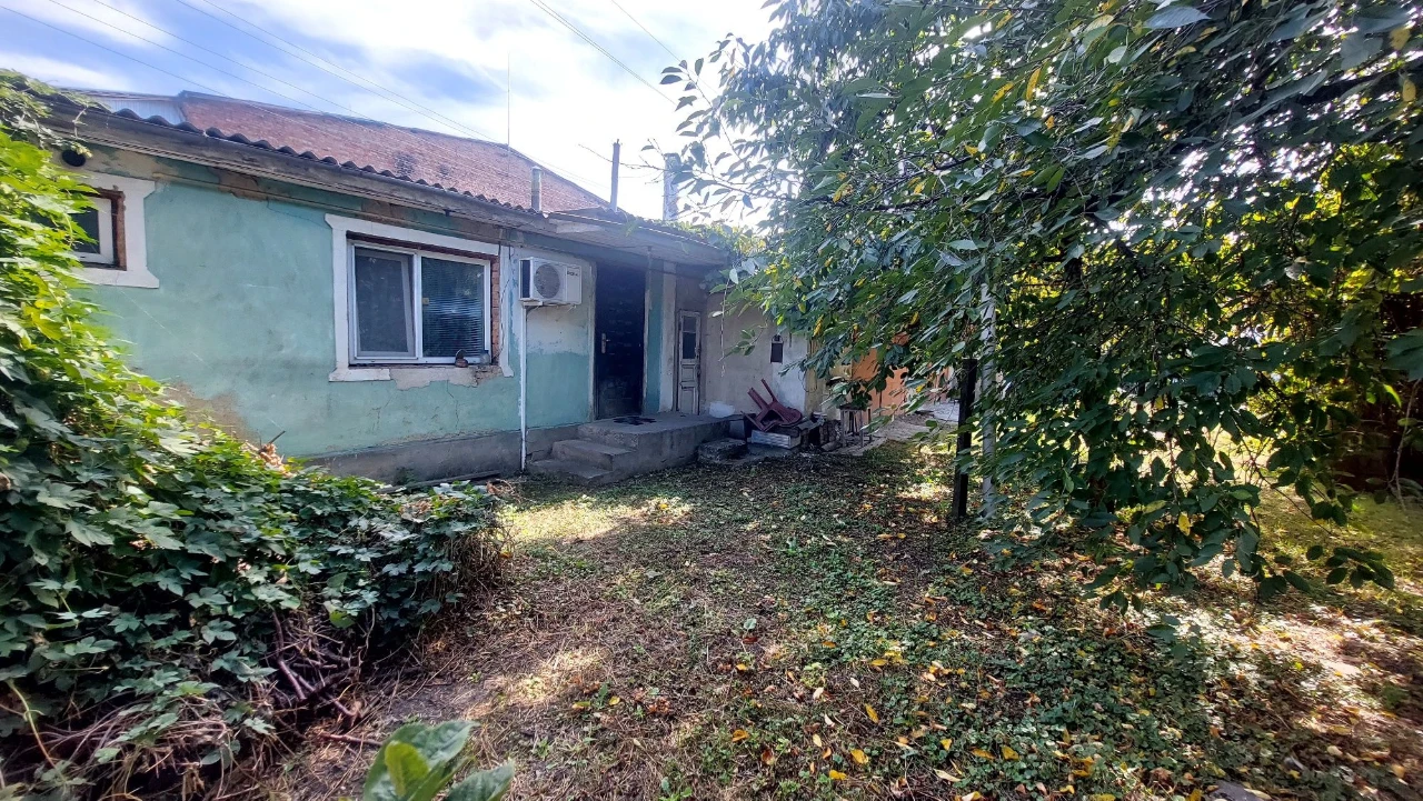 Продам будинок. Вул.О.Пчілки,52.