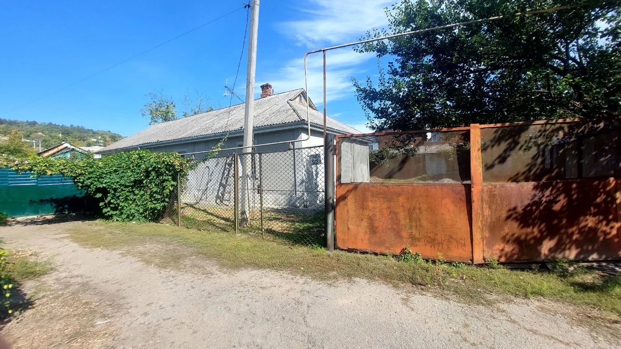 Продам будинок. Вул.О.Пчілки,52.