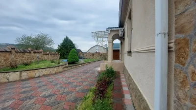 Продам будинок. Вул.Грушевського,27.