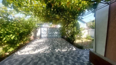 Продам частину будинку. Пр-т Незалежності,221.