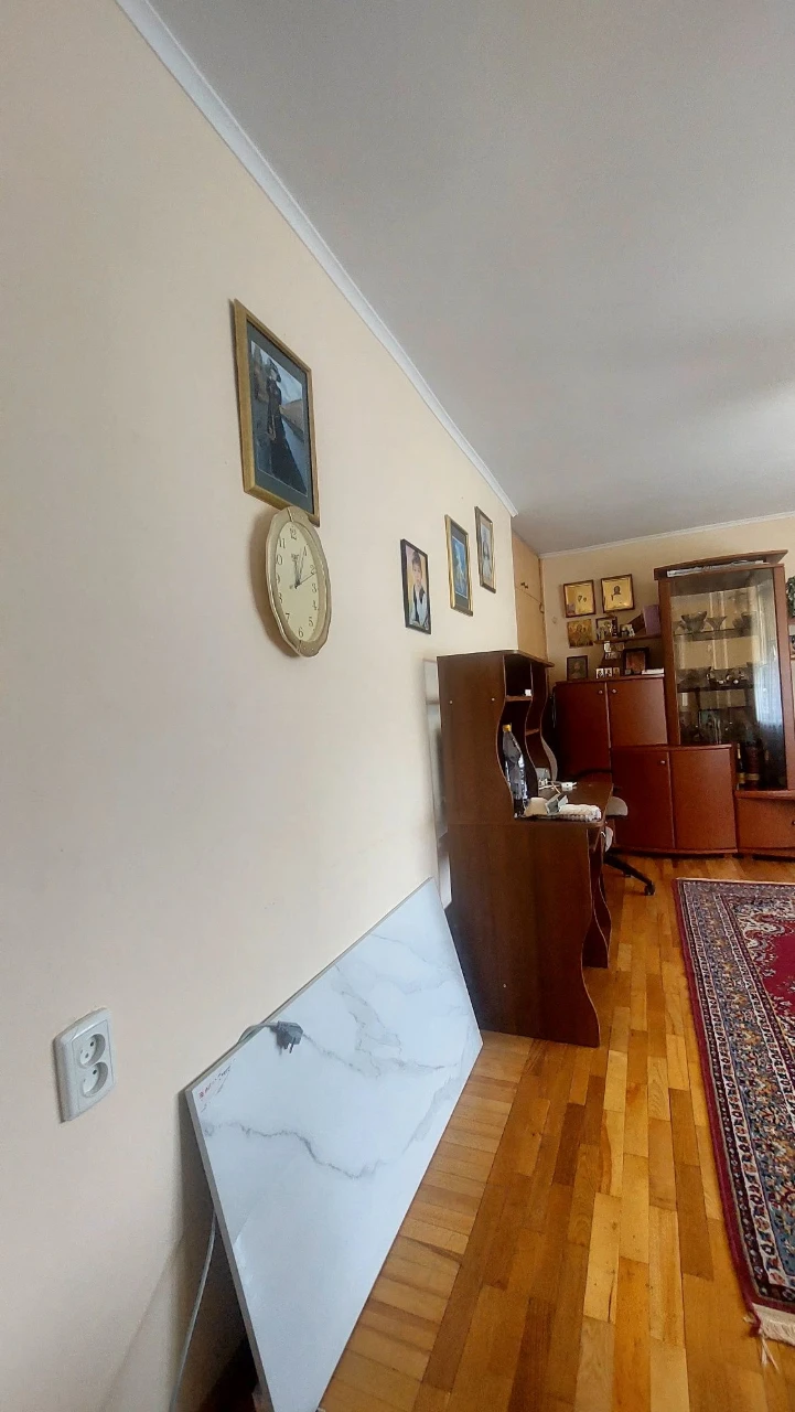 Продам частину будинку. Пр-т Незалежності,221.