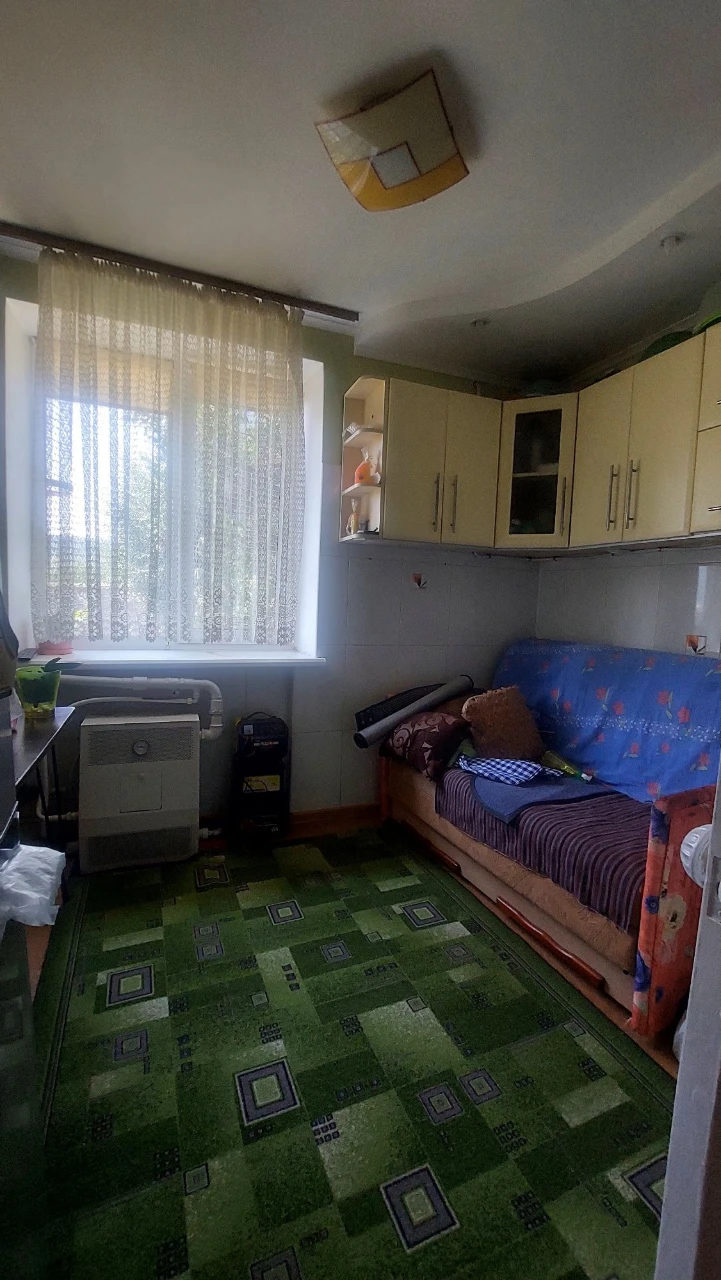 Продам частину будинку. Пр-т Незалежності,221.