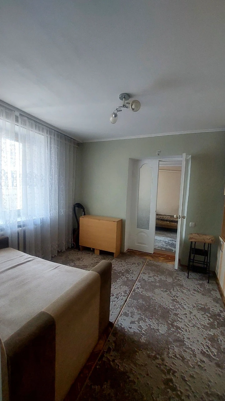 Продам частину будинку. Пр-т Незалежності,221.