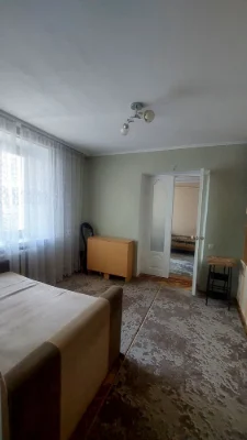 Продам частину будинку. Пр-т Незалежності,221.