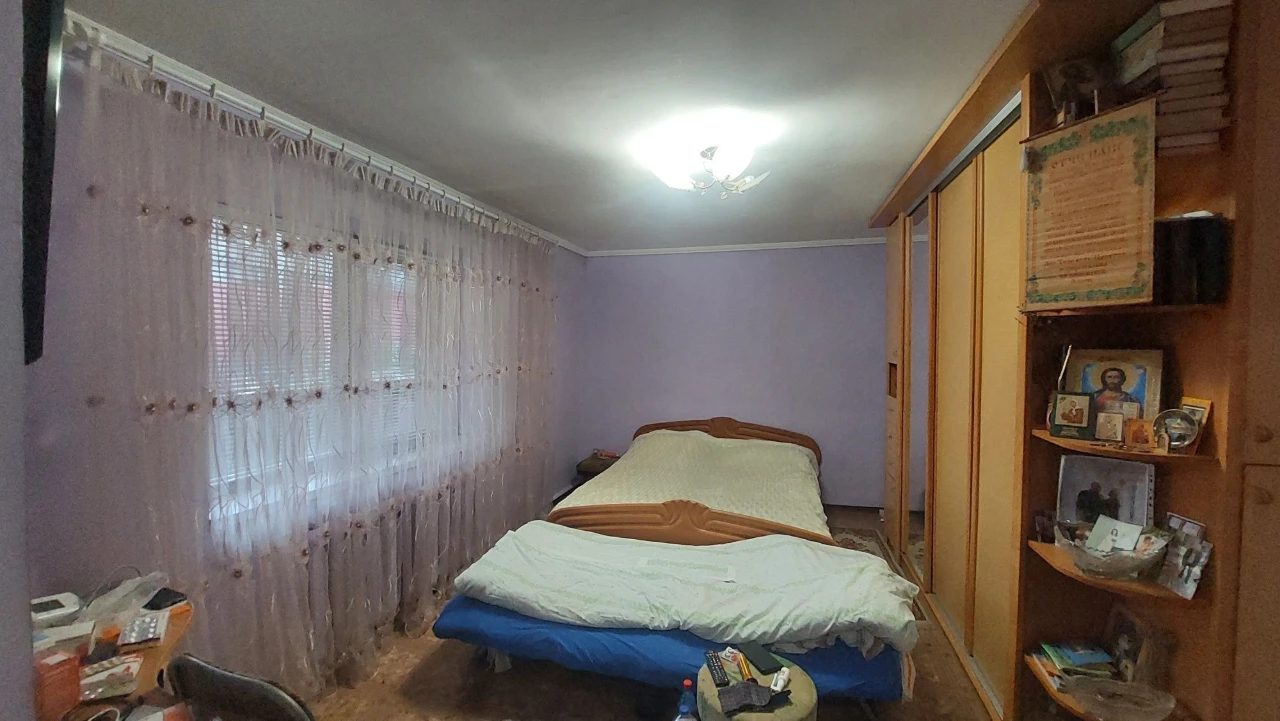 Продам будинок. Вул.Грушевського,70.