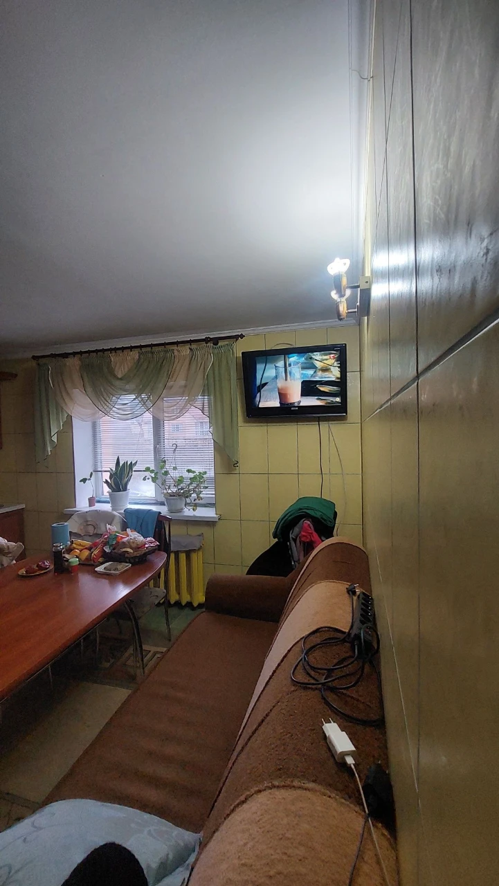 Продам будинок. Вул.Грушевського,70.