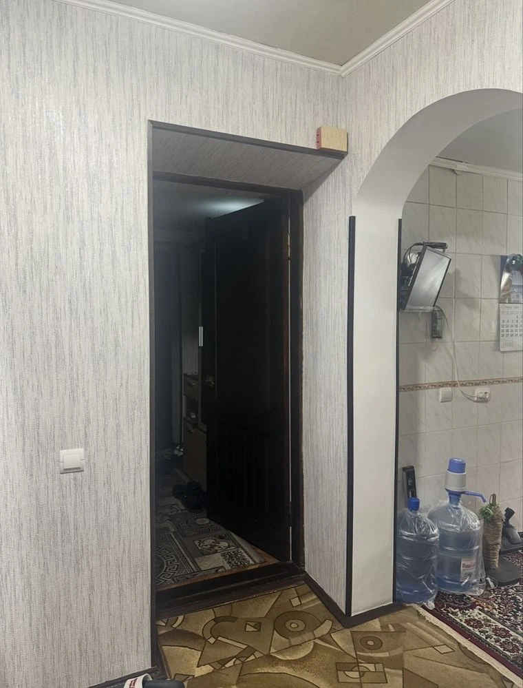 Терміново! Продам частину будинку в жилому стані.