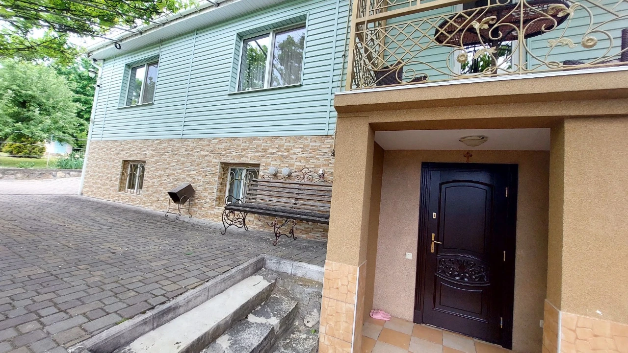 Продам будинок. Вул.Озарінецька,62.