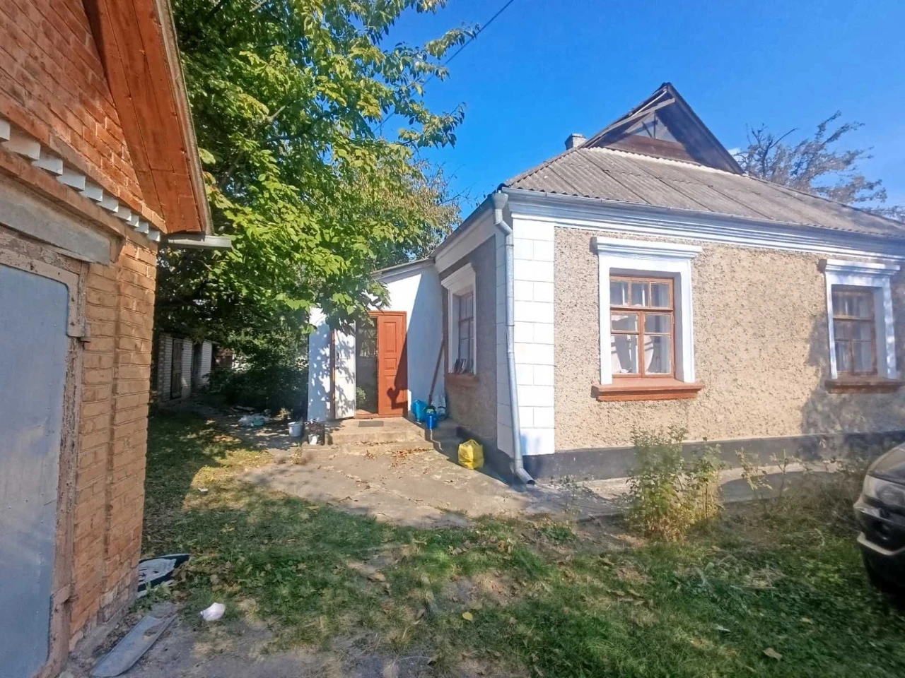 Продаж будинку з ділянкою на 8 соток, 77 кв. м., м. Немирів,