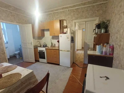 Продаж будинку з ділянкою на 8 соток, 77 кв. м., м. Немирів,