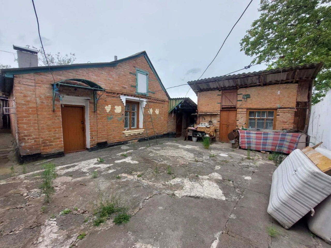 Продаж приватного будинку біля річки, м. Немирів
