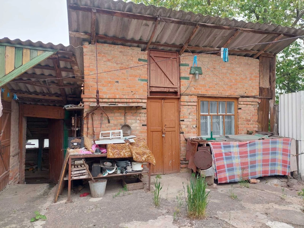 Продаж приватного будинку біля річки, м. Немирів