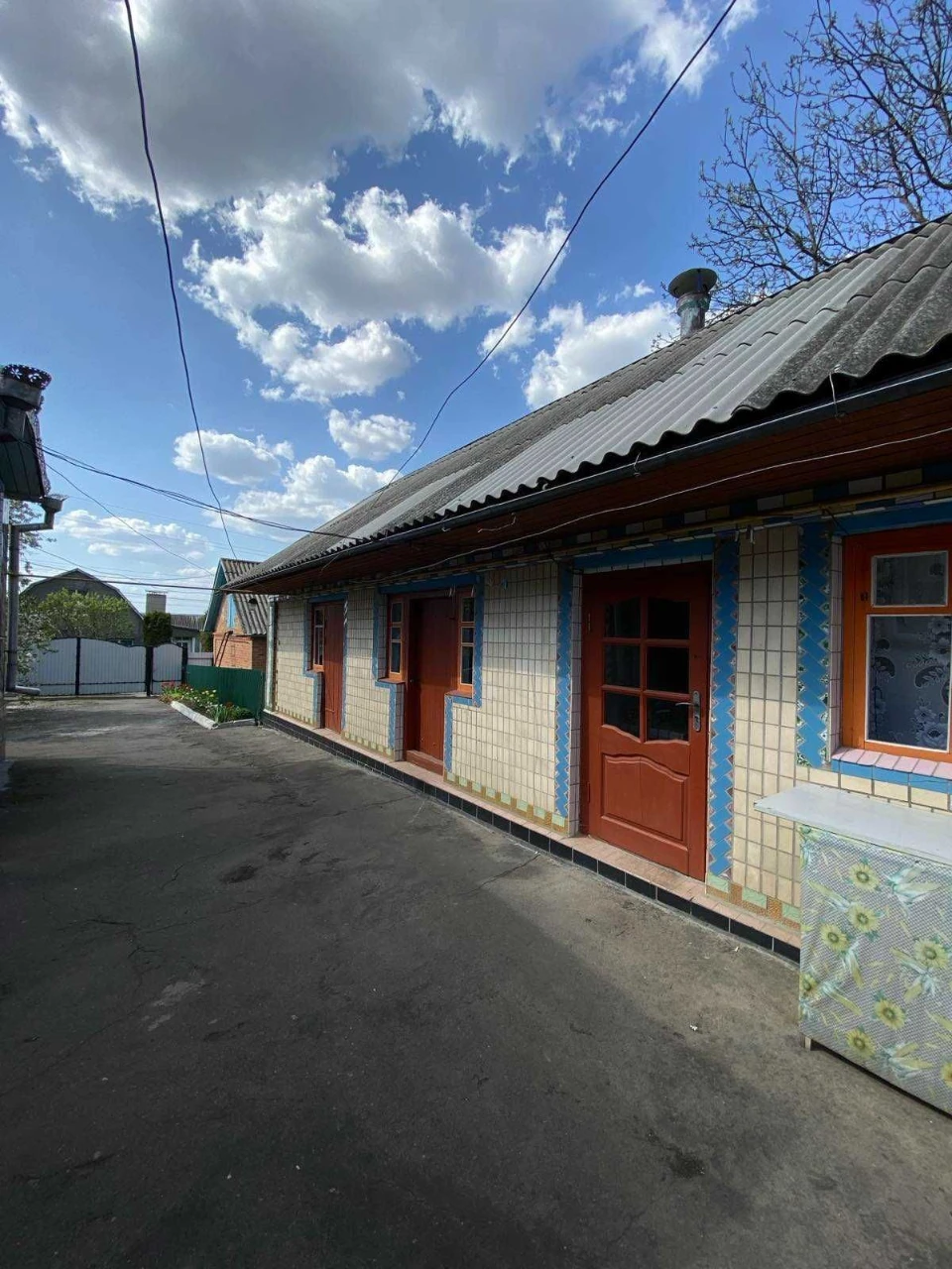 (3) Продам гарний добротний будинок в м. Немирів 0925