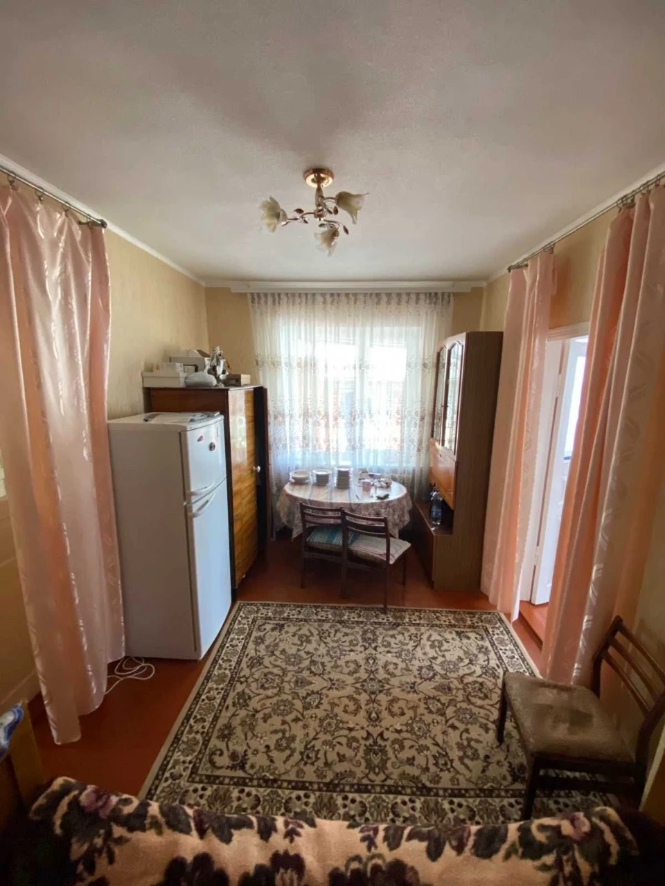 (3) Продам гарний добротний будинок в м. Немирів 0925