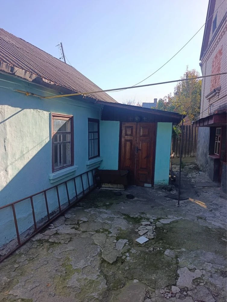 Продаю двоповерховий будинок. 77м² з газом та грубкою для оп