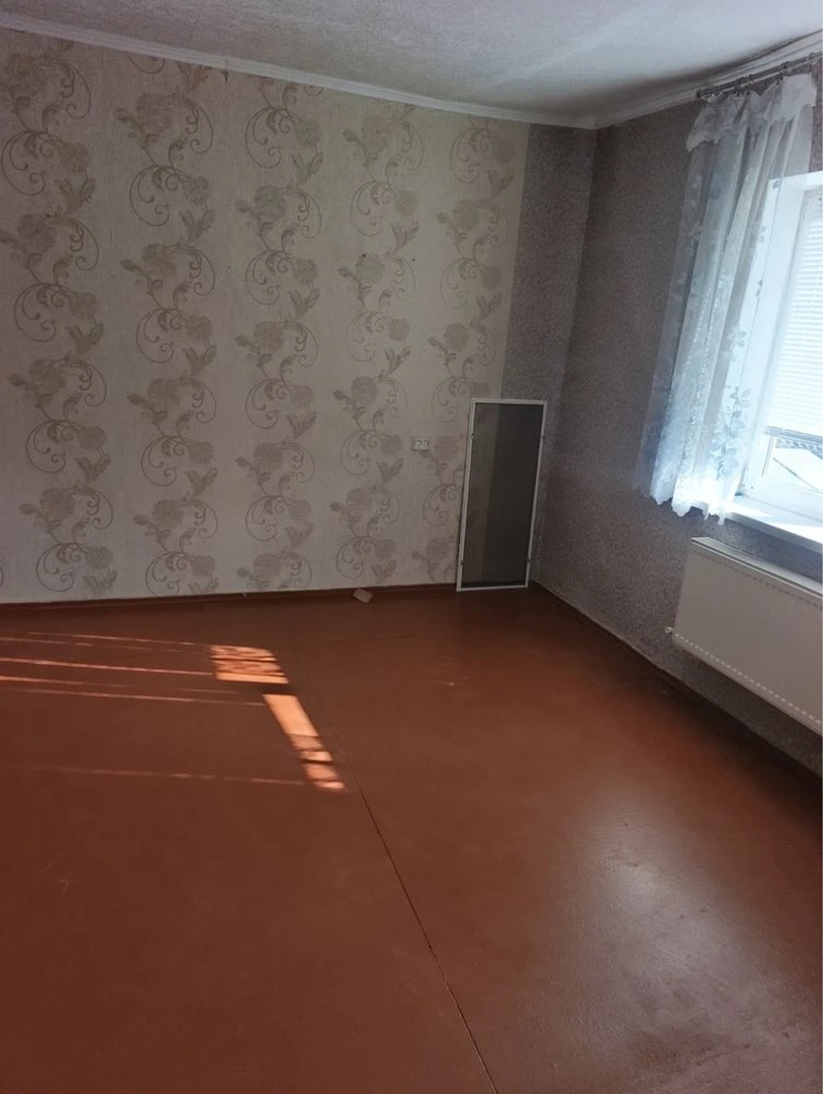 Продаю двоповерховий будинок. 77м² з газом та грубкою для оп