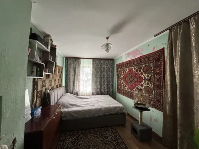 Продається частина будинку в тихому, спокійному місці Тульчи