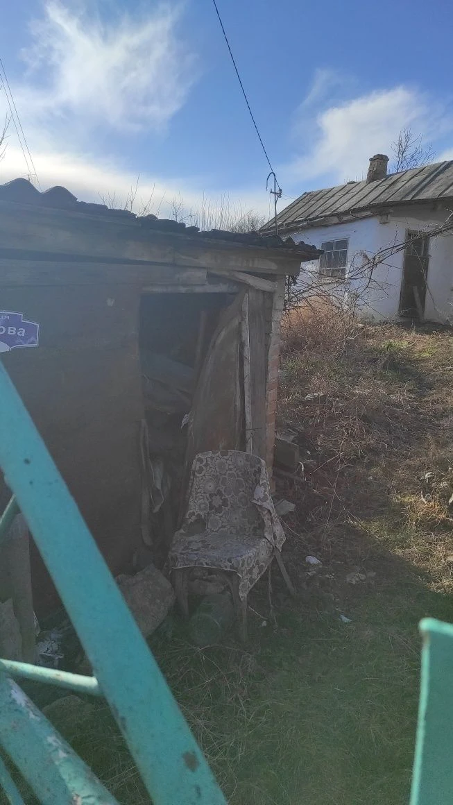 Будинок з гаражем