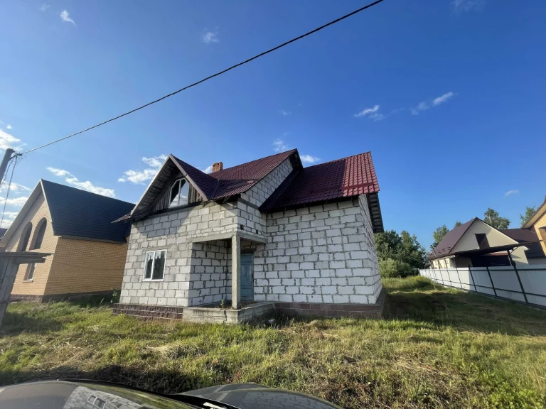 Продам двоповерховий будинок 165 м² + додатковий будиночок |