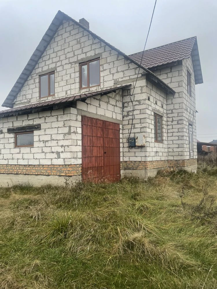 Будинок (незавершене будівництво)