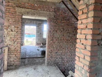 Продам будинок в центрі міста