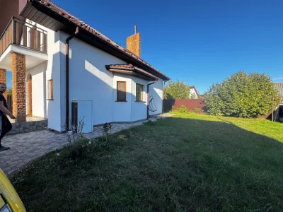 Продам затишний будинок з якісним ремонтом, меблями та техні