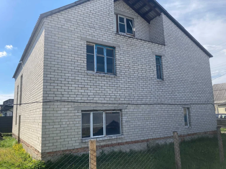 Продам недобудований будинок