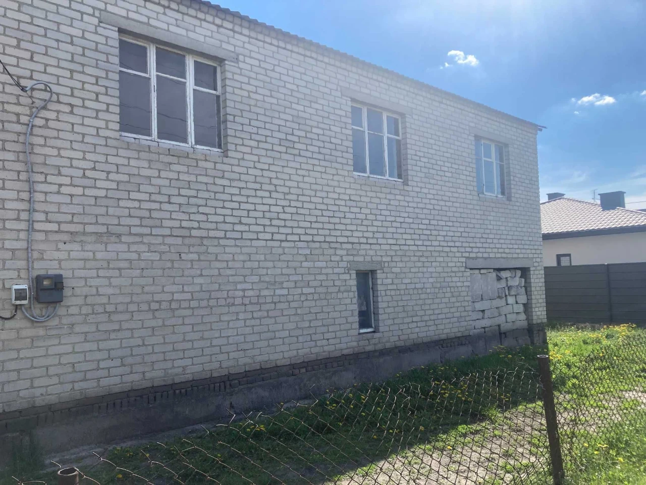 Продам недобудований будинок
