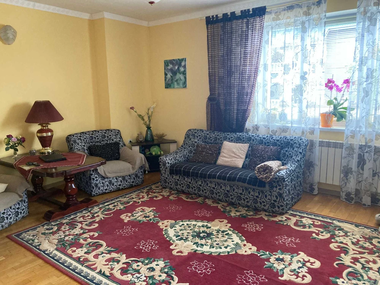 Продам 2-поверховий будинок