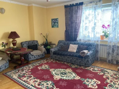 Продам 2-поверховий будинок