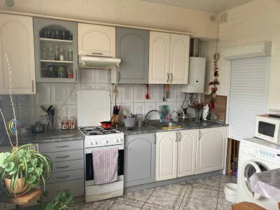 Продам 2-поверховий будинок