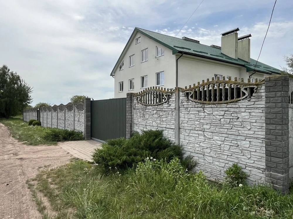Продаж багатоквартирного будинку