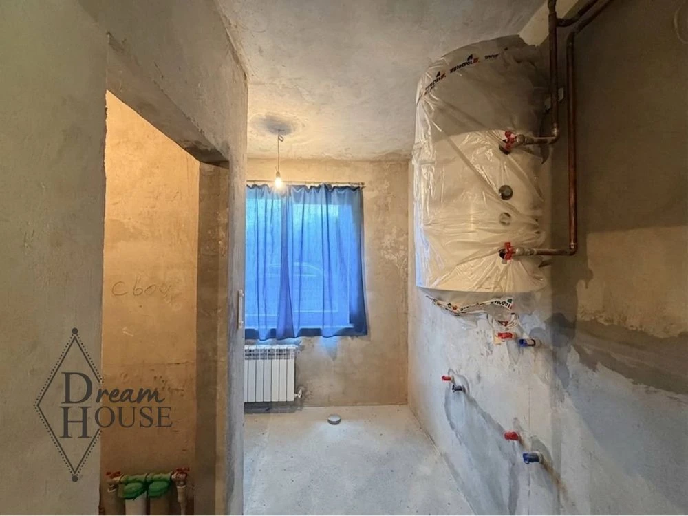 Продаж цегляного 2 поверхового будинку