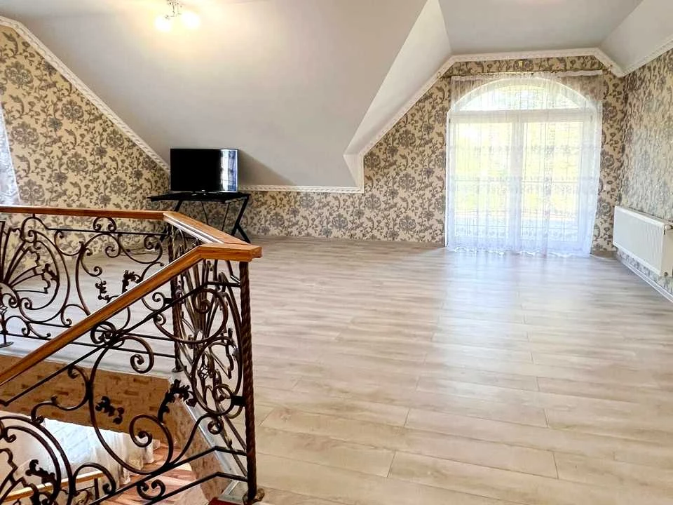 House. Novovolynsk, Hetman Vygovsky Street (Nekrasova)