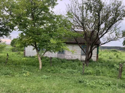 Будинок з. 1 га.землі.село Підгірне.