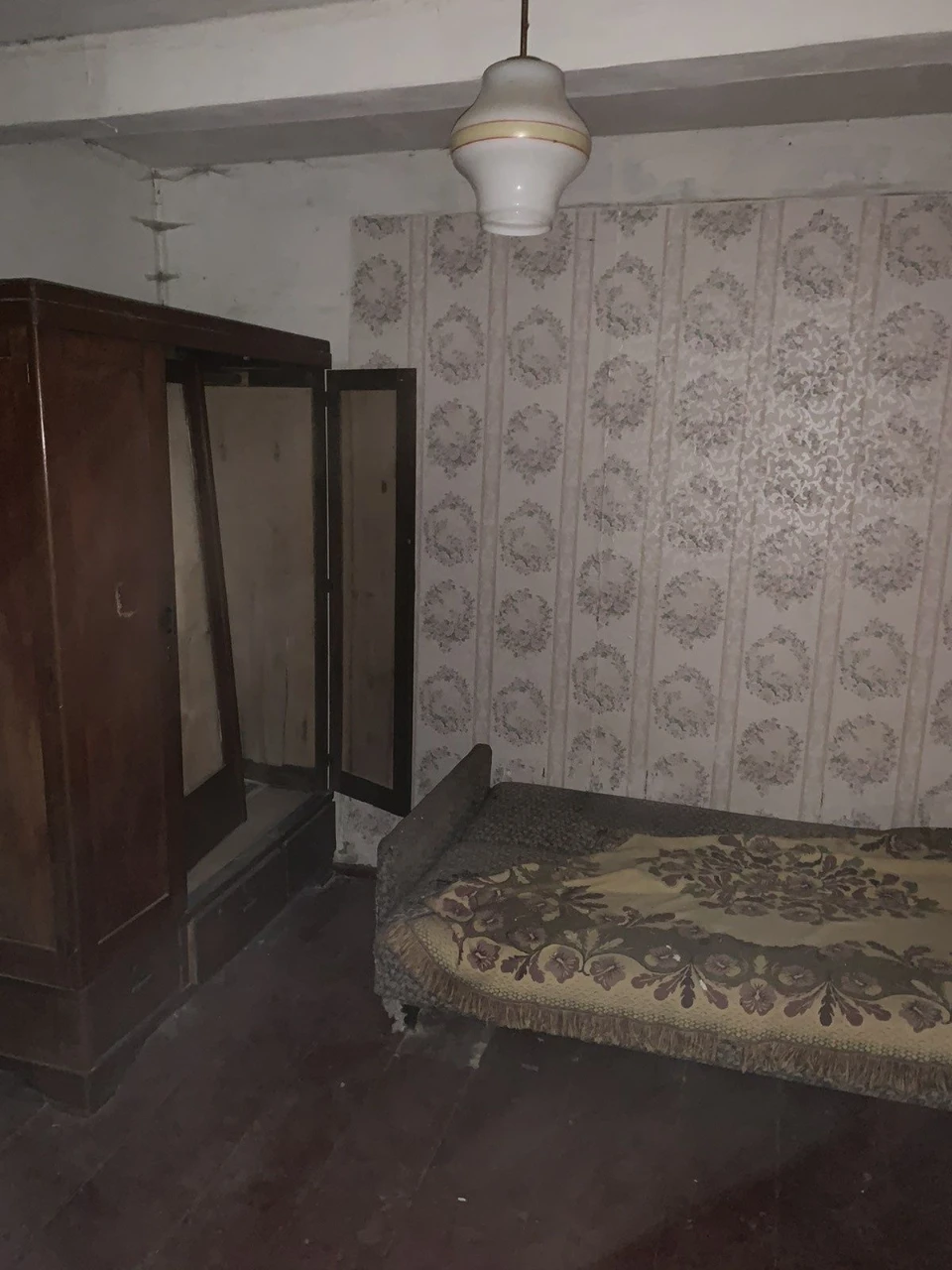 Будинок з. 1 га.землі.село Підгірне.