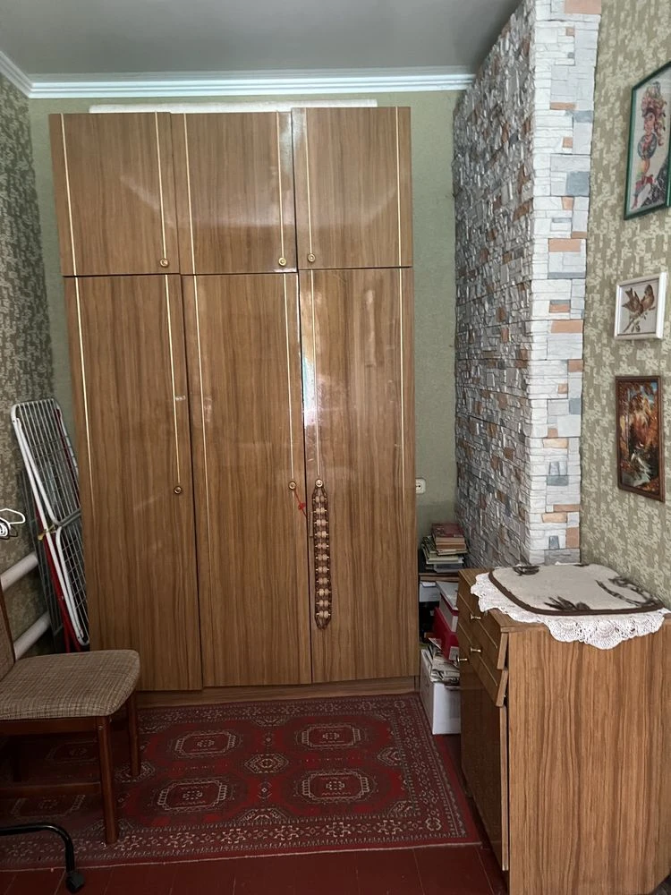 Продам будинок з гаражем