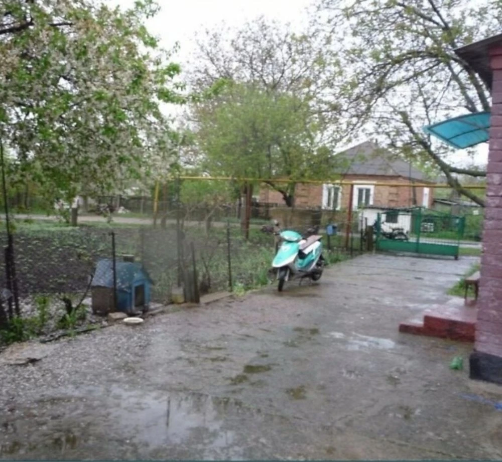 Продам будинок м. Апостолове терміново!Торг!